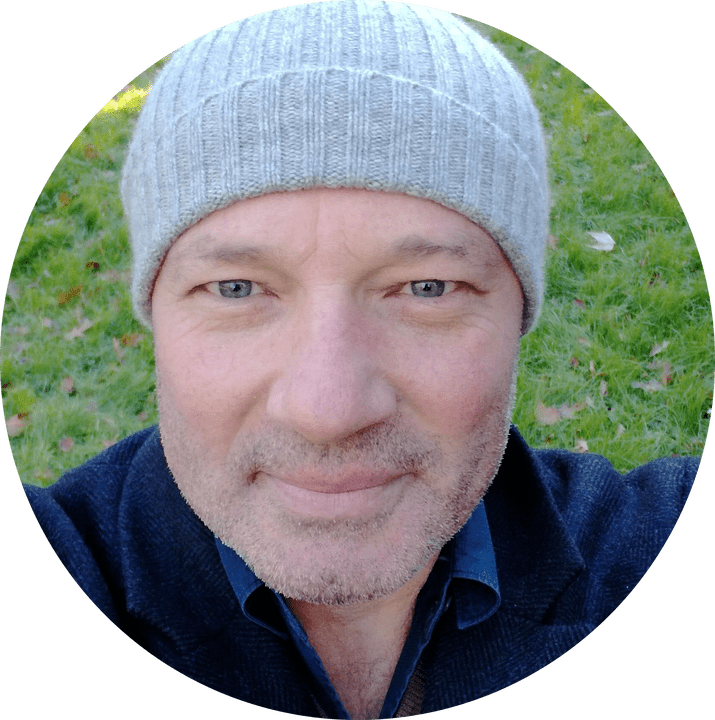 Marco's experience using Prostalix capsules comes from Milan